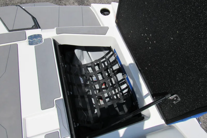 Slide: The Image of Axis T250 2023 - 17