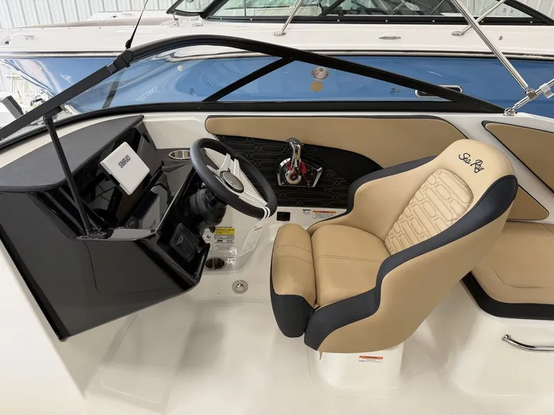 Slide: The Image of Sea Ray SPX 210 Outboard 2027 - 16