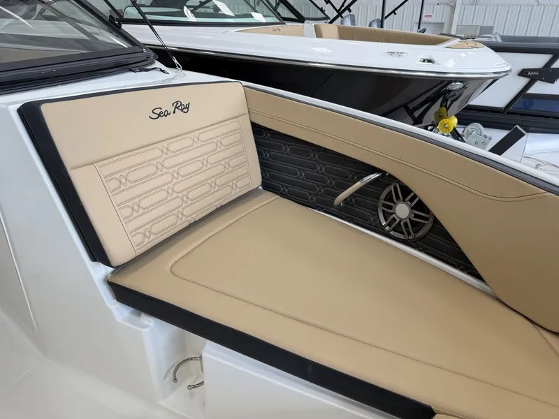 Slide: The Image of Sea Ray SPX 210 Outboard 2027 - 37