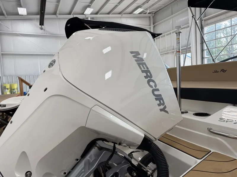 Slide: The Image of Sea Ray SPX 210 Outboard 2027 - 49