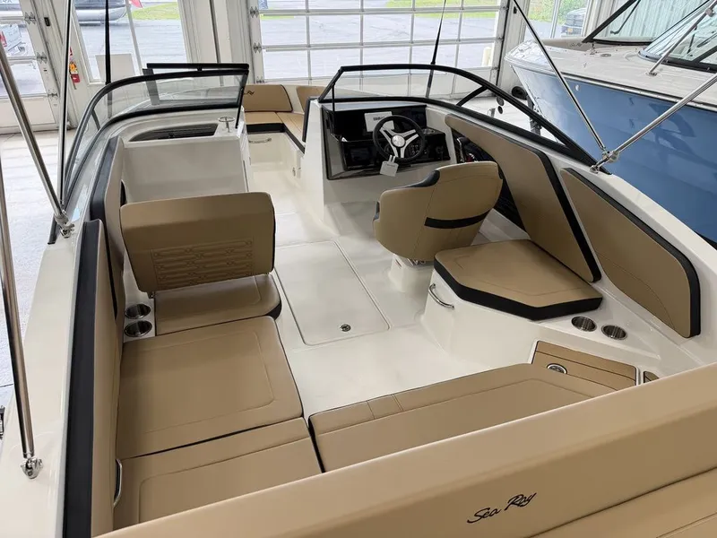 Slide: The Image of Sea Ray SPX 210 Outboard 2027 - 6