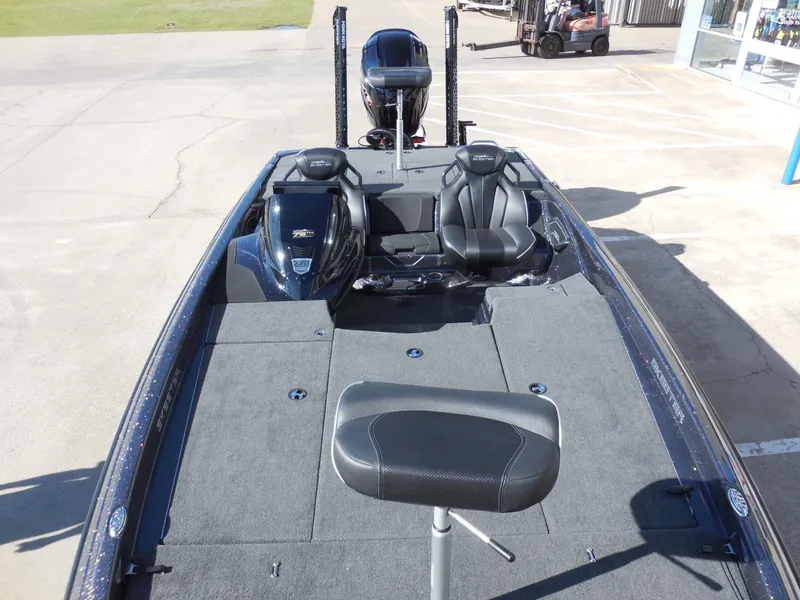Slide: The Image of Skeeter ZXR 21 2023 - 14
