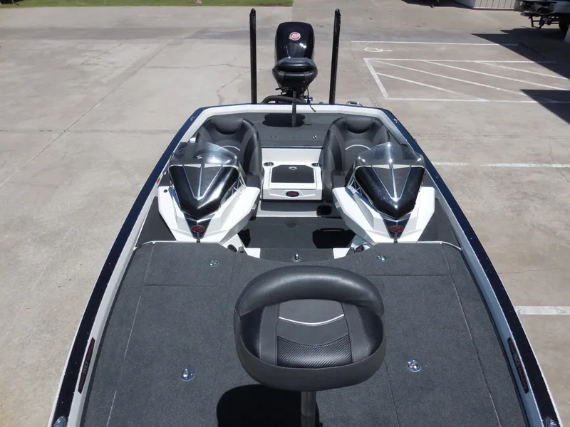 Slide: The Image of Ranger Z521L 2018 - 14