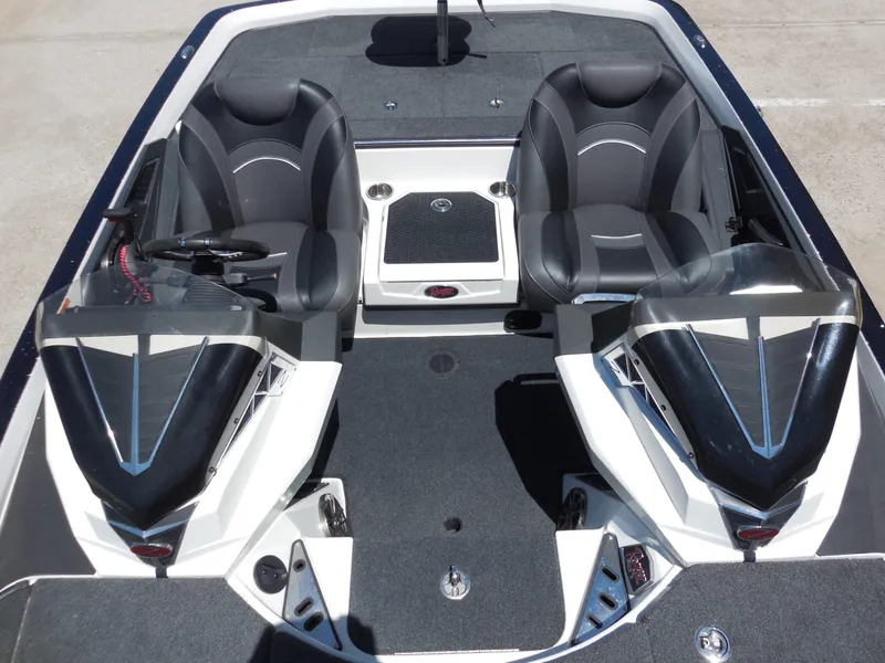 Slide: The Image of Ranger Z521L 2018 - 15