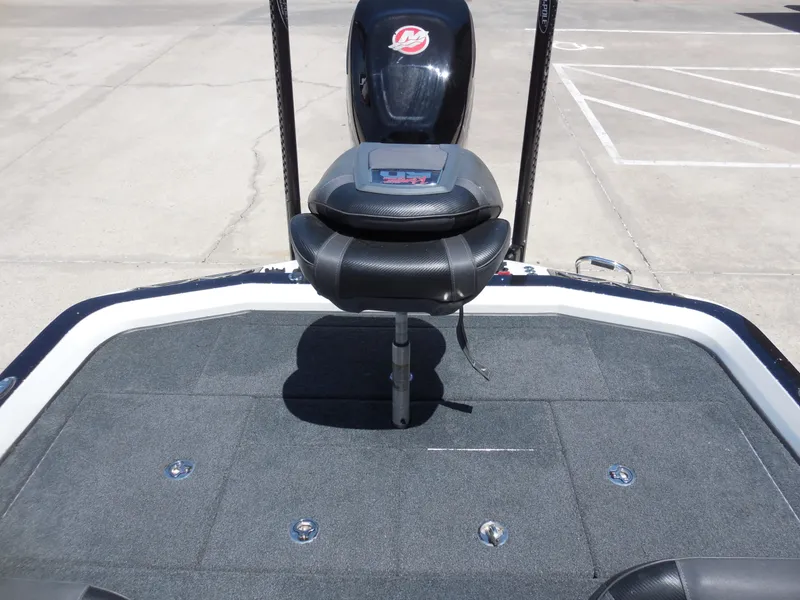 Slide: The Image of Ranger Z521L 2018 - 17