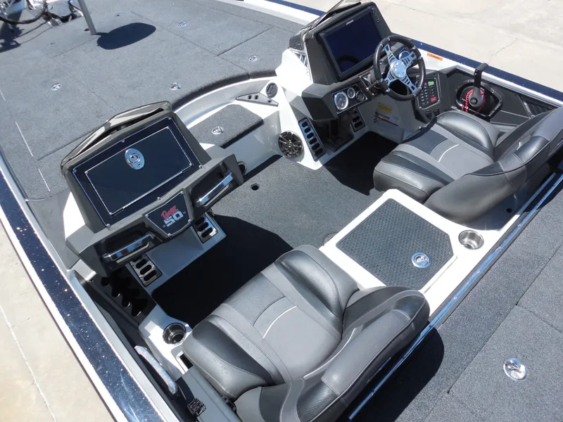 Slide: The Image of Ranger Z521L 2018 - 18