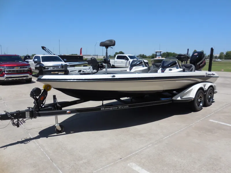 Slide: The Image of Ranger Z521L 2018 - 6