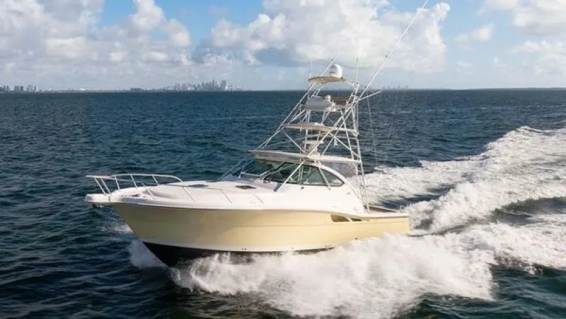 The Image of Tiara 4200 Open 2005 - 0