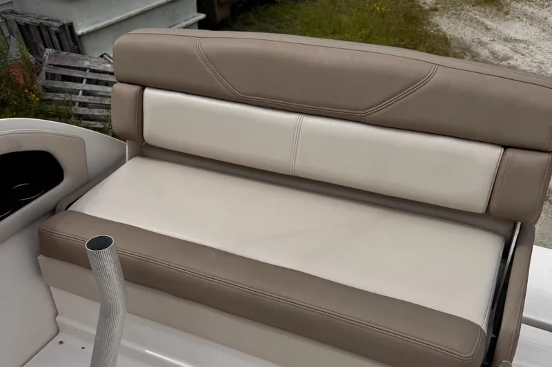 Slide: The Image of Regal 28 Express 2013 - 50