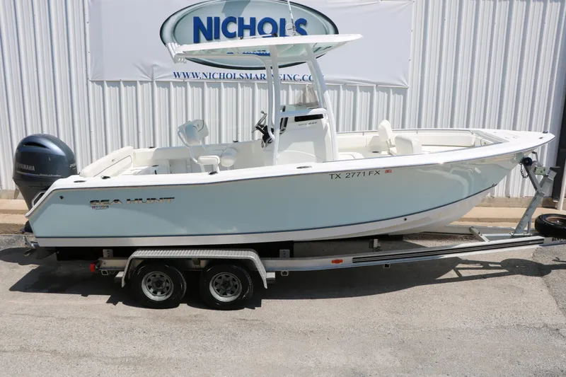 Slide: The Image of Sea Hunt Ultra 225 2014 - 15