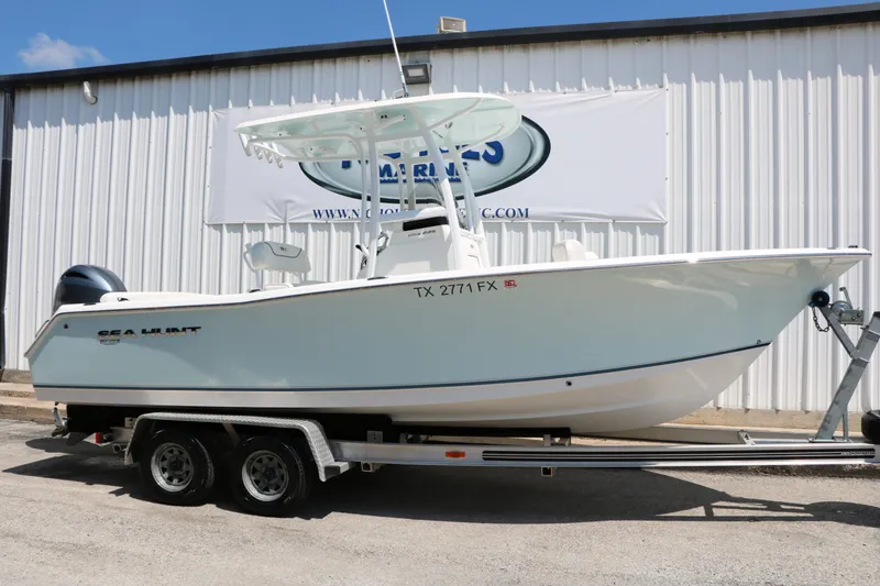 Slide: The Image of Sea Hunt Ultra 225 2014 - 2