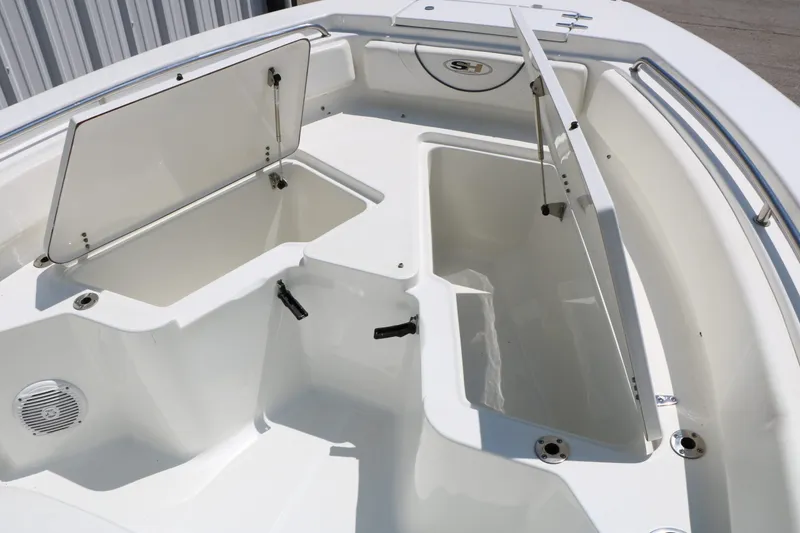 Slide: The Image of Sea Hunt Ultra 225 2014 - 30