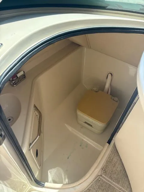 Slide: The Image of Sea Ray 240 SUNDECK 2000 - 4