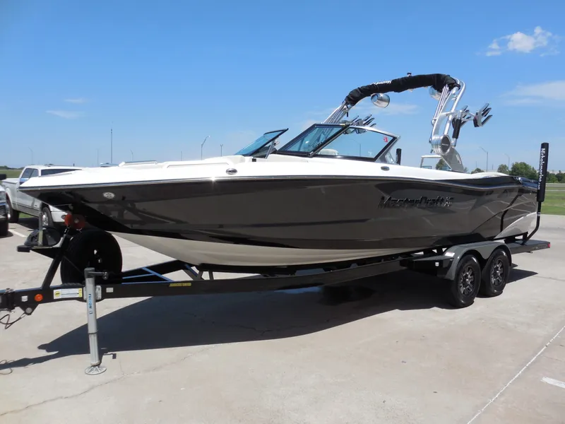 Slide: The Image of MasterCraft XT 25 2019 - 7