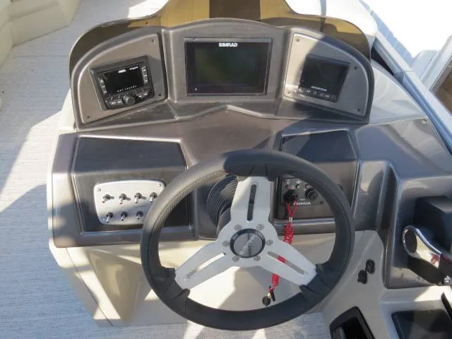 Slide: The Image of Coach Pontoons 243 RFC 2023 - 4