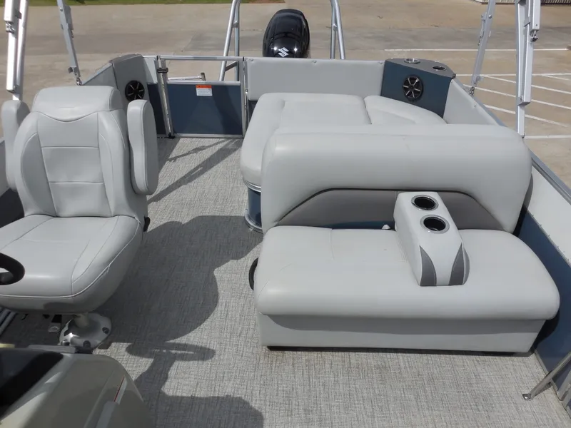 Slide: The Image of Landau 232 ISLAND BREEZE 2022 - 12