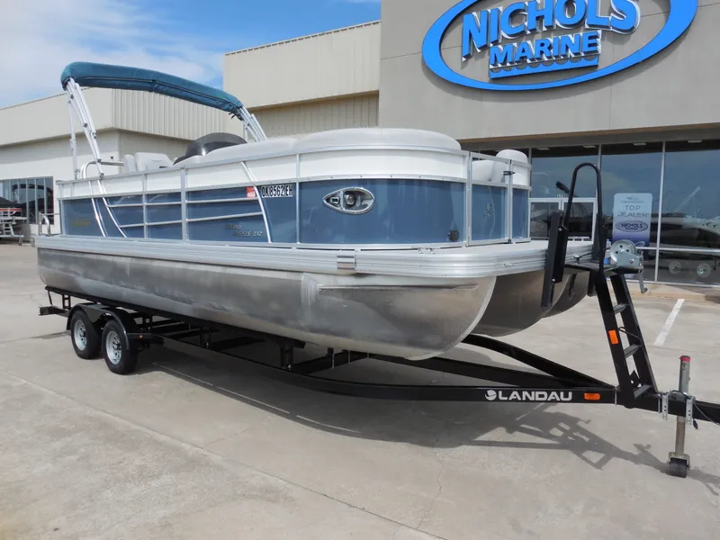 Slide: The Image of Landau 232 ISLAND BREEZE 2022 - 2