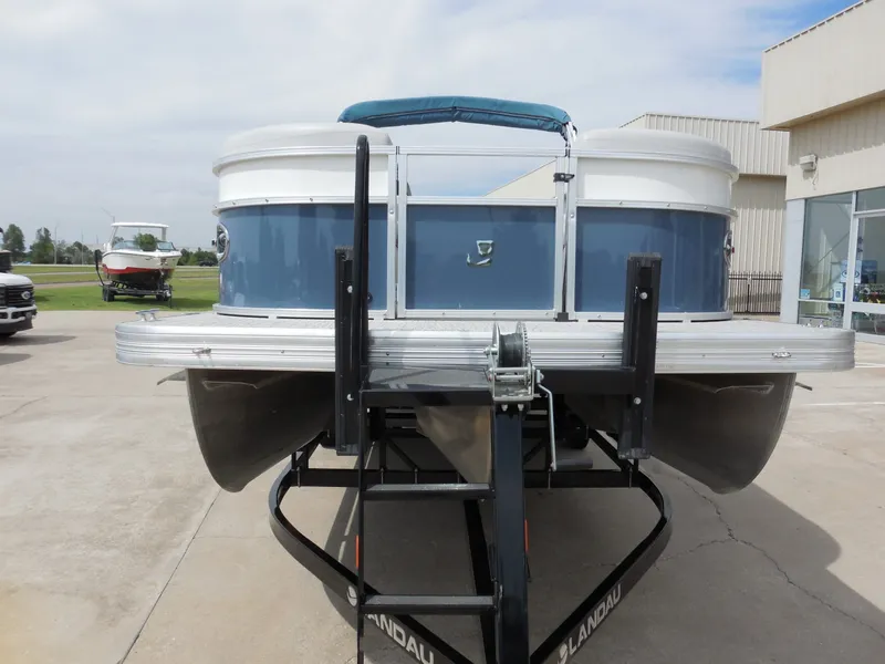 Slide: The Image of Landau 232 ISLAND BREEZE 2022 - 8