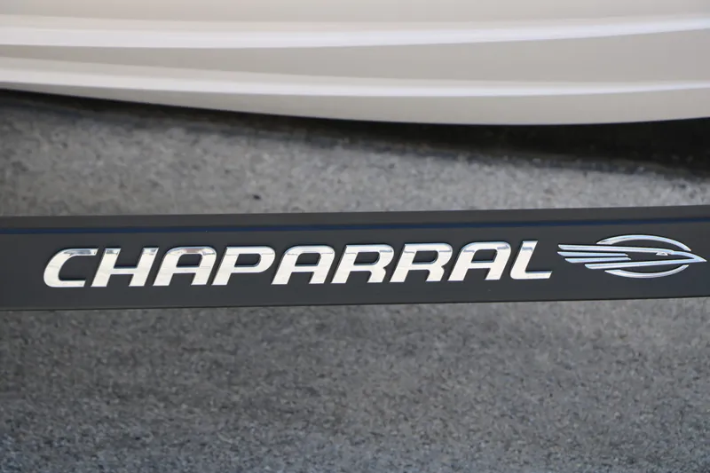 Slide: The Image of Chaparral 21 SSi Ski/Fish 2025 - 16