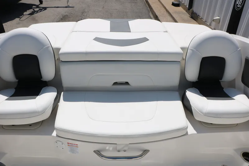 Slide: The Image of Chaparral 21 SSi Ski/Fish 2025 - 35