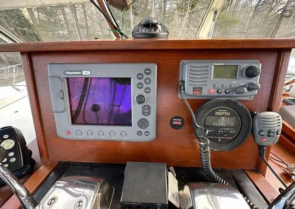 Slide: The Image of Chris-Craft 350 Catalina 1986 - 12
