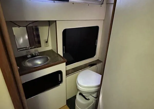 Slide: The Image of Chris-Craft 350 Catalina 1986 - 28