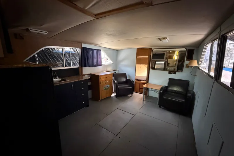 Slide: The Image of Chris-Craft 350 Catalina 1986 - 48
