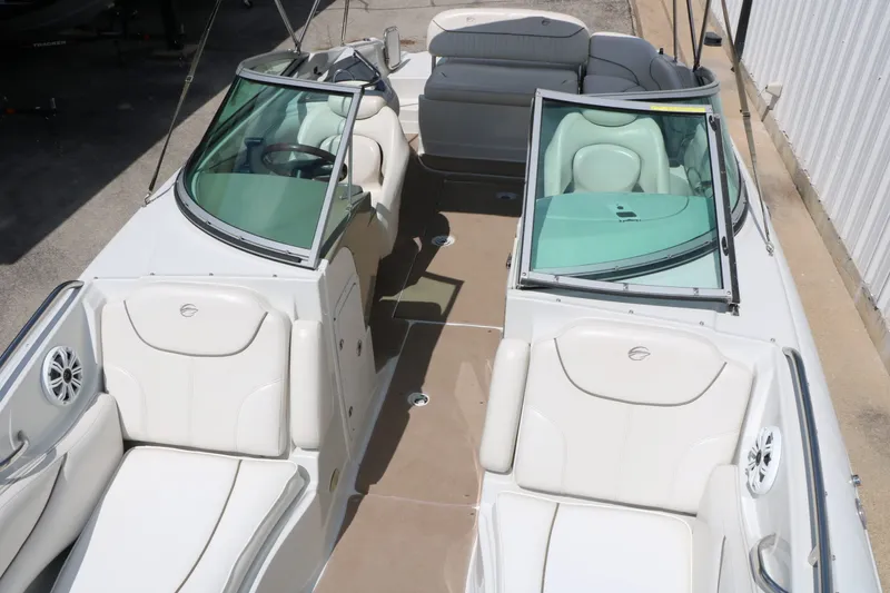 Slide: The Image of Crownline Boats 240 Ex 2006 - 21