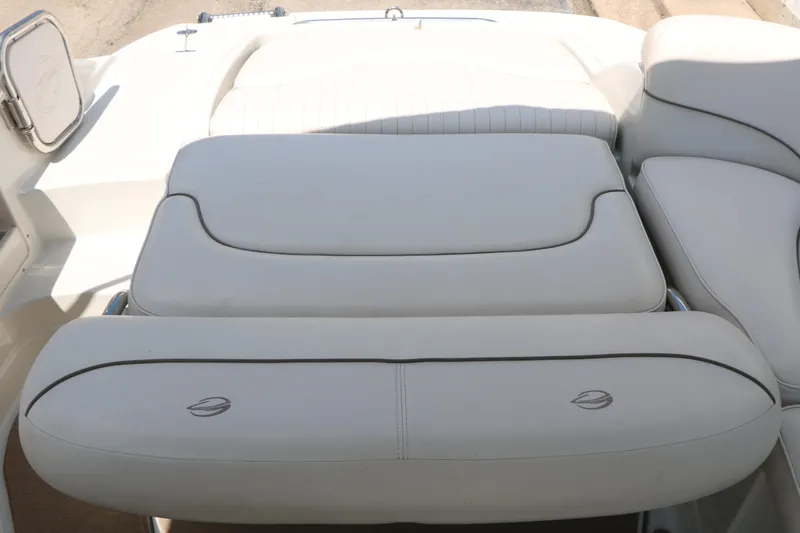 Slide: The Image of Crownline Boats 240 Ex 2006 - 36