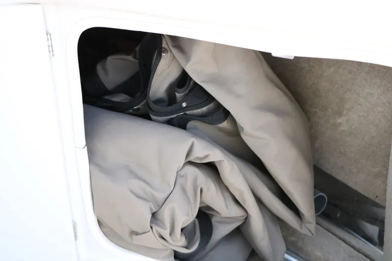 Slide: The Image of Crownline Boats 240 Ex 2006 - 39