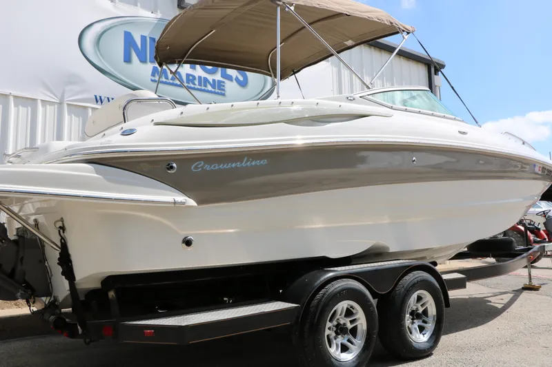 Slide: The Image of Crownline Boats 240 Ex 2006 - 4