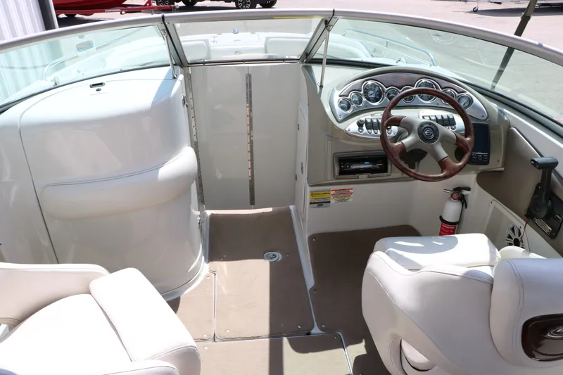 Slide: The Image of Crownline Boats 240 Ex 2006 - 40