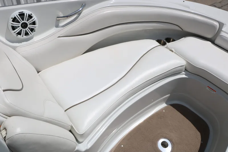 Slide: The Image of Crownline Boats 240 Ex 2006 - 42