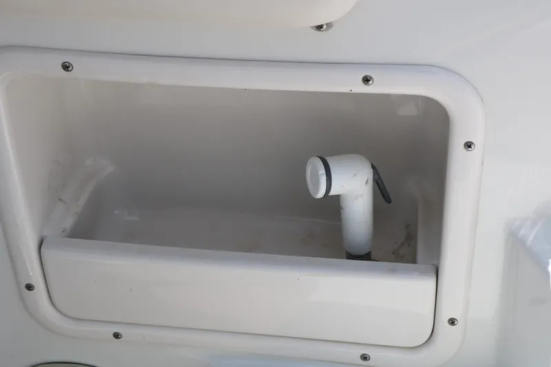 Slide: The Image of Crownline Boats 240 Ex 2006 - 45