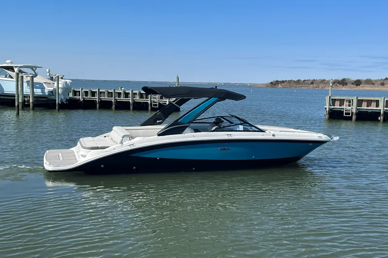 Slide: The Image of Sea Ray 270SDX 2022 - 5
