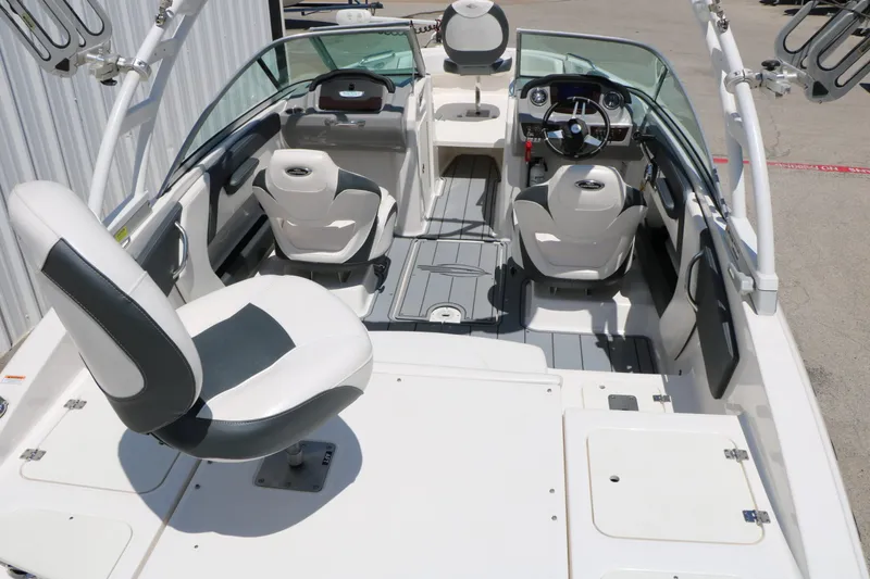 Slide: The Image of Chaparral 21 SSi Ski / Fish 2021 - 17