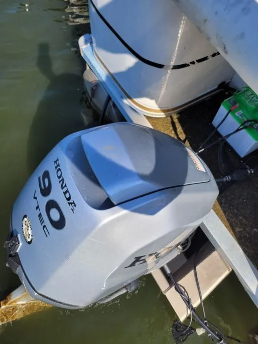 Slide: The Image of Avalon Windjammer - 24' 2006 - 4