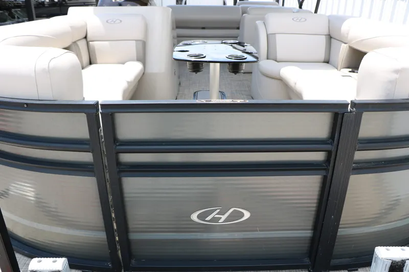 Slide: The Image of Harris Cruiser 230 2019 - 17