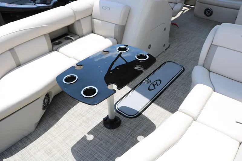 Slide: The Image of Harris Cruiser 230 2019 - 20