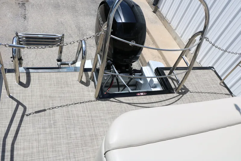 Slide: The Image of Harris Cruiser 230 2019 - 38