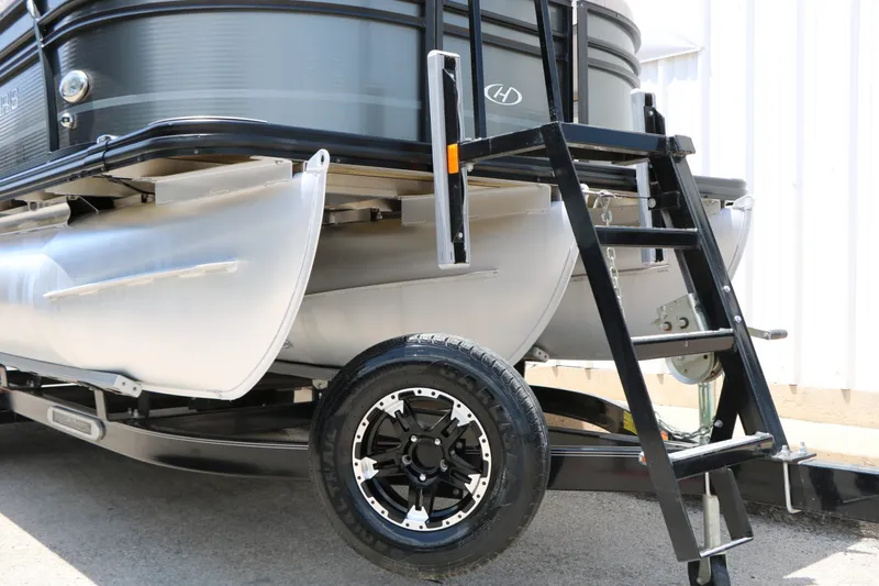 Slide: The Image of Harris Cruiser 230 2019 - 41