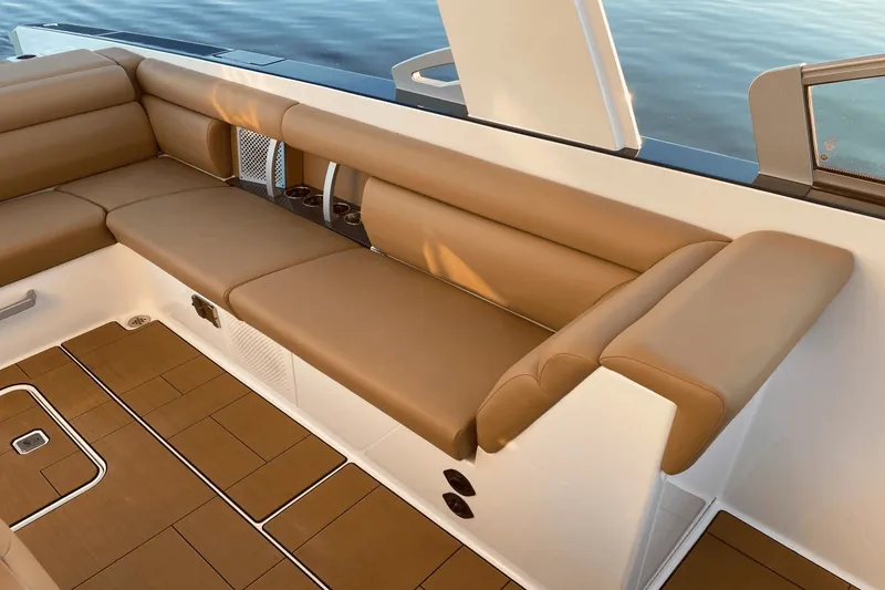 Slide: The Image of Aviara AV32 2024 - 20