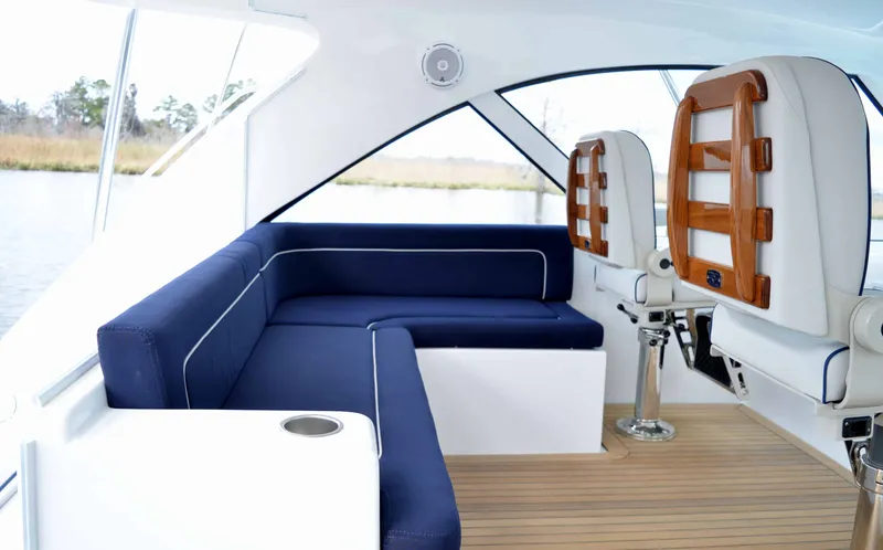 Slide: The Image of Hatteras 45 Express Sportfish 2019 - 22