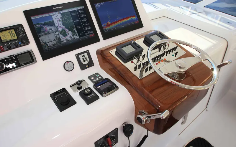 Slide: The Image of Hatteras 45 Express Sportfish 2019 - 20