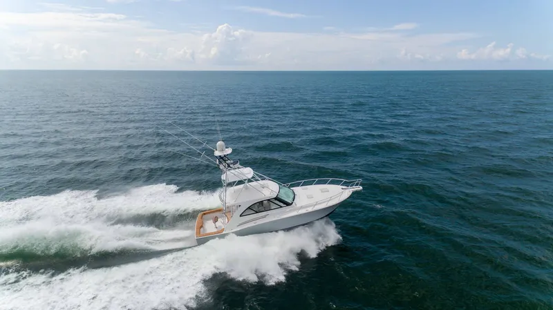 Slide: The Image of Hatteras 45 Express Sportfish 2019 - 8