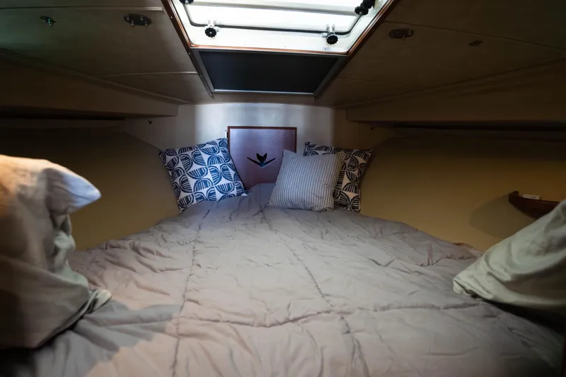 Slide: The Image of Bertram 35 Convertible 1984 - 27