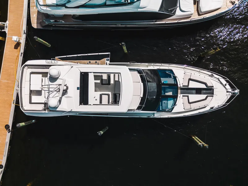 Slide: The Image of Galeon 640 FLY 2019 - 3