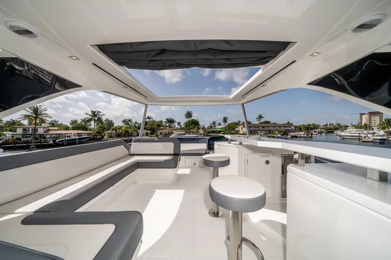 Slide: The Image of Galeon 640 FLY 2019 - 44