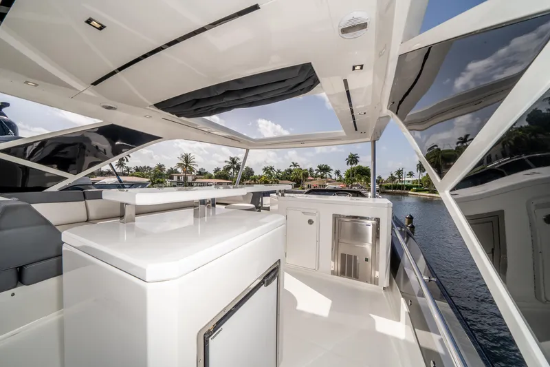 Slide: The Image of Galeon 640 FLY 2019 - 45