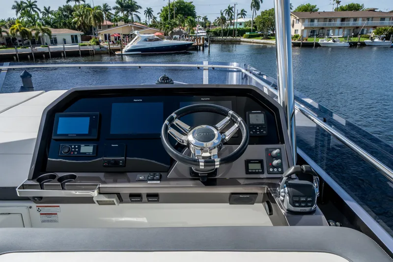 Slide: The Image of Galeon 640 FLY 2019 - 47